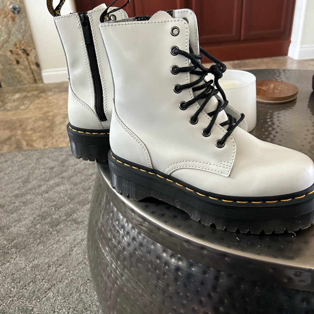 Dr Martens - Picture 3 of 6